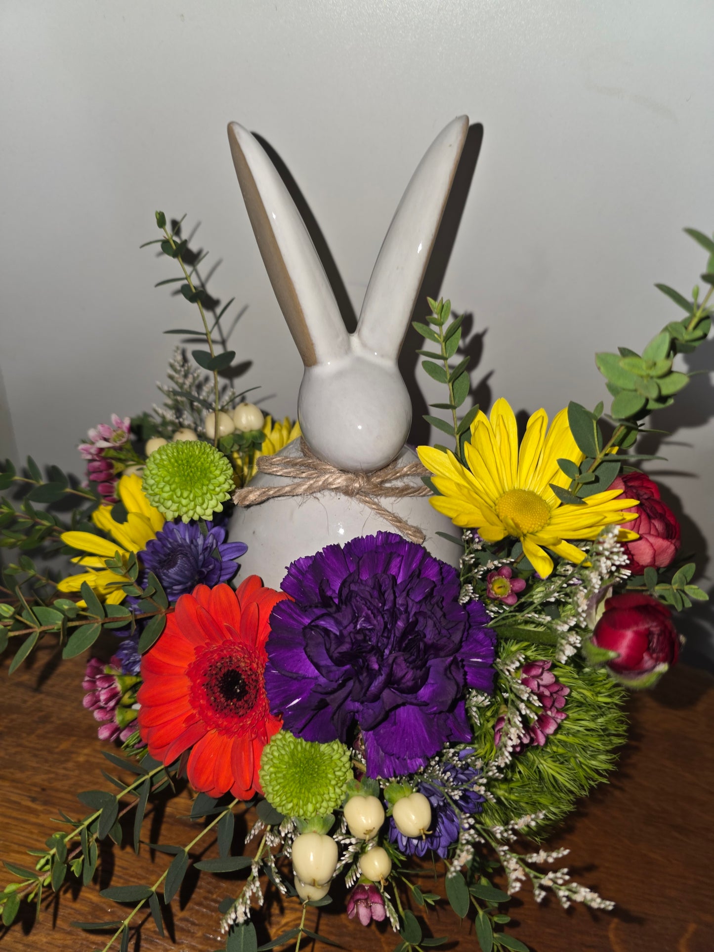 HOP, SIP & BLOOM
EASTER FLORAL WORKSHOP