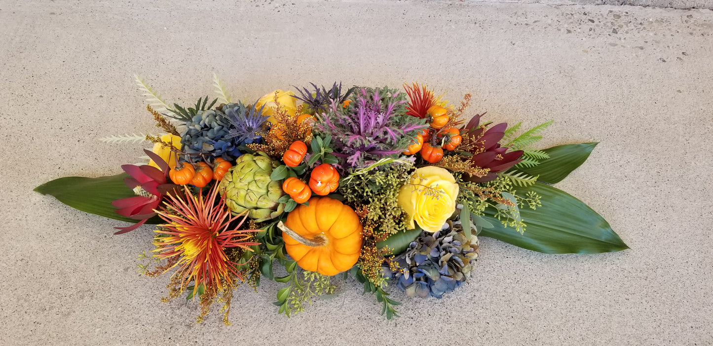 Thanksgiving table arrangement