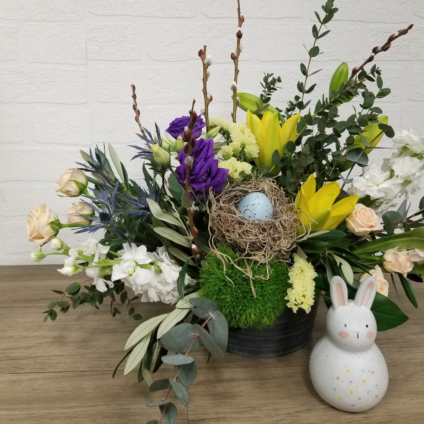 Joyful Spring Centrepiece